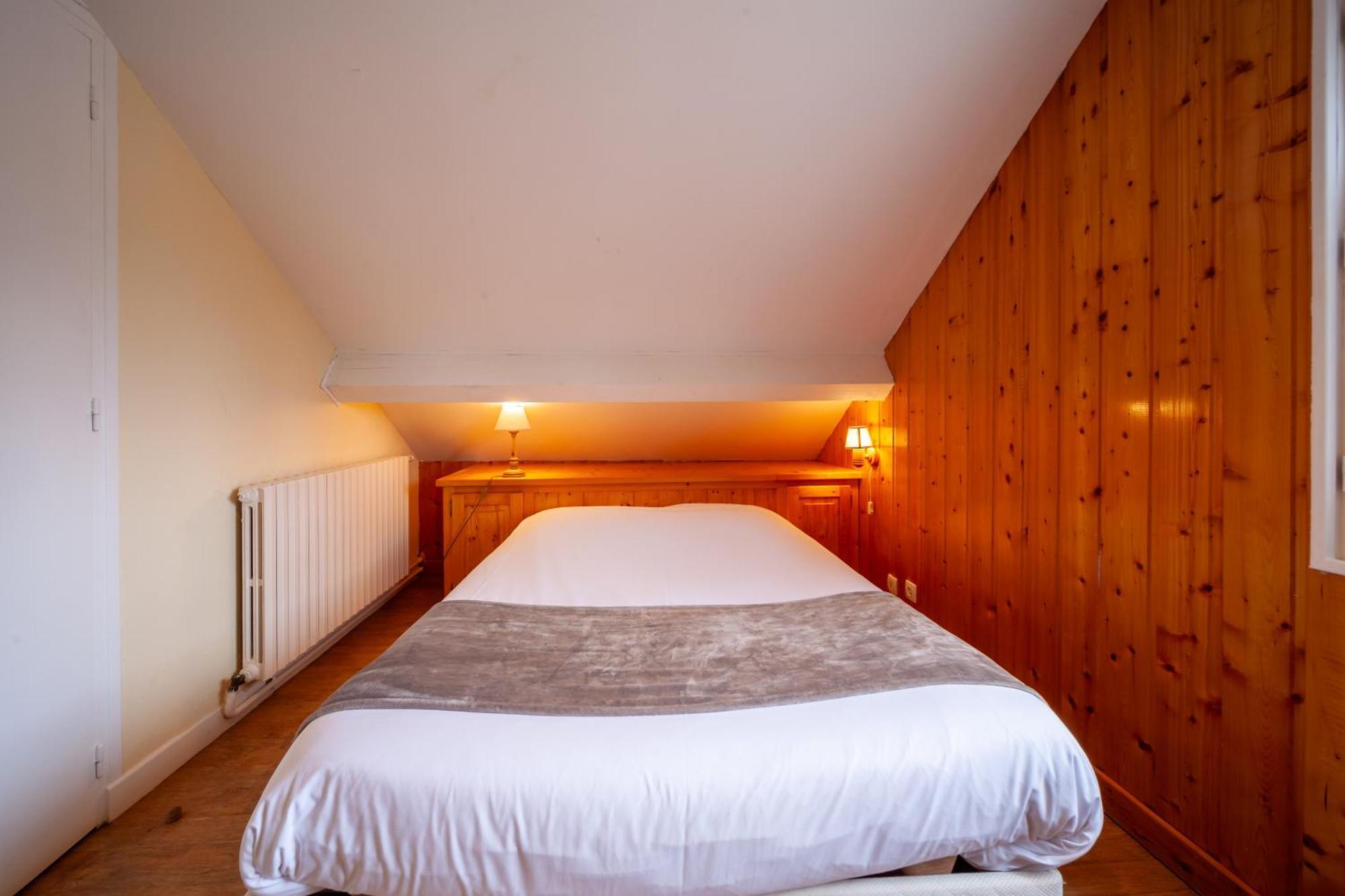 Auberge Des Montauds - Hotel & Restaurant Villard-de-Lans Bilik gambar
