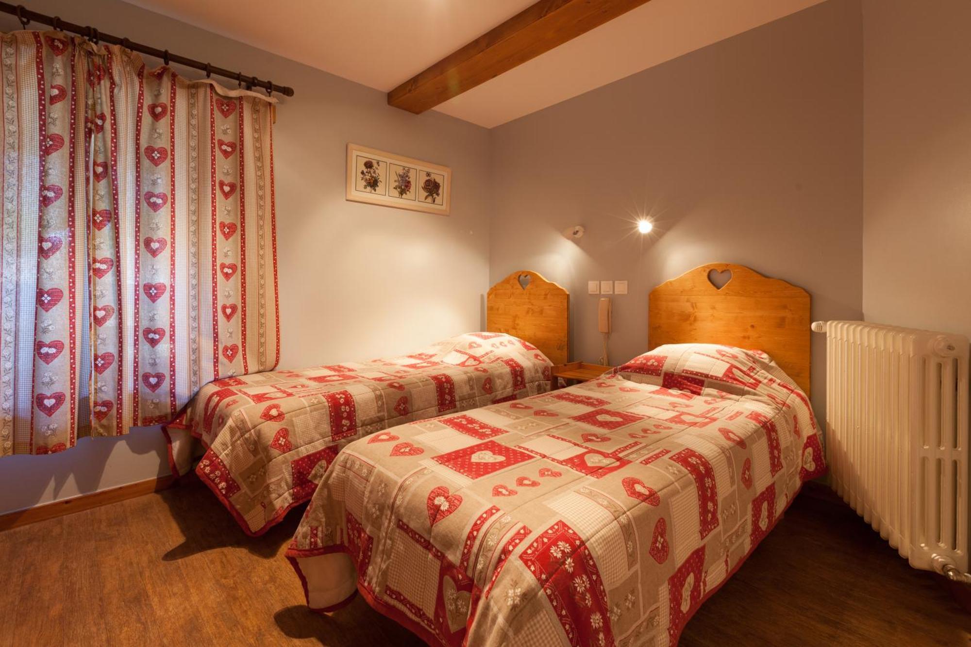 Auberge Des Montauds - Hotel & Restaurant Villard-de-Lans Bilik gambar