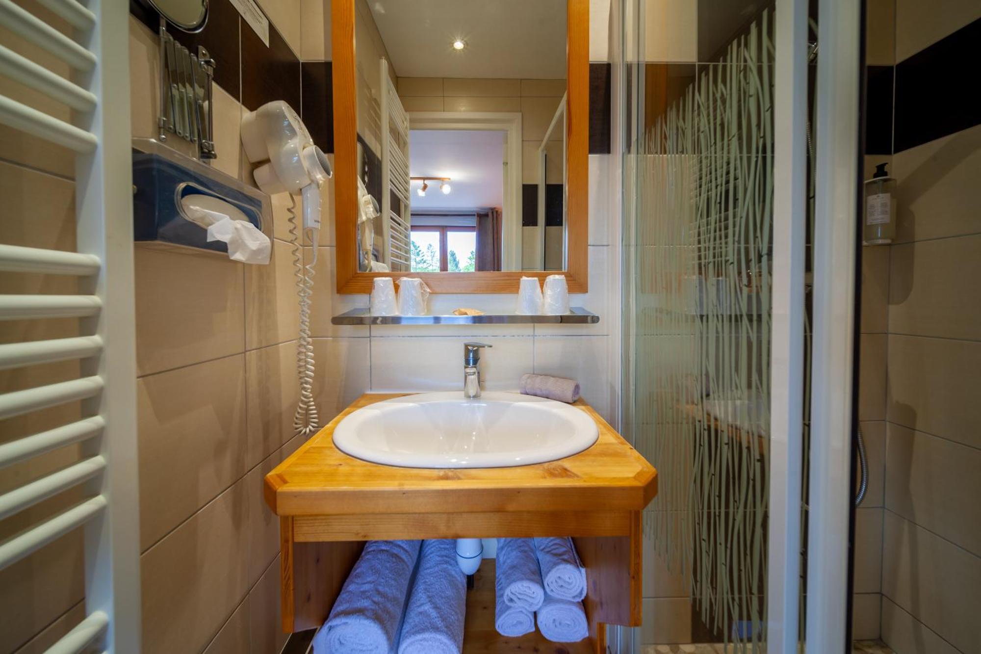 Auberge Des Montauds - Hotel & Restaurant Villard-de-Lans Bilik gambar